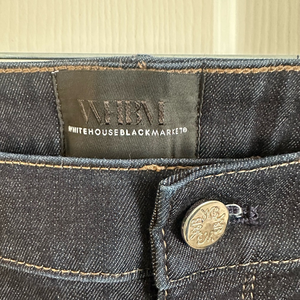 WHBM size 2 high-rise skinny ankle sculpt. Never worn perfect condition. - Picture 5 of 6